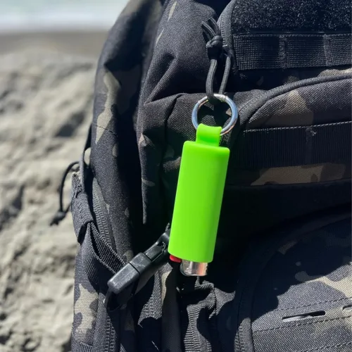 Miniatura 5 de Lighter Holder for J6 BIC Lighters. Keychain Lighter Case. Silicone Keychain case has a Spring Clip Attached to Easily Secure to Any Bag, Key Ring