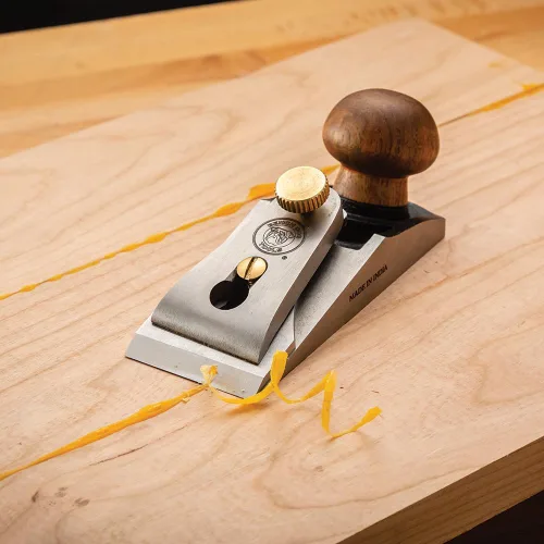 Miniatura 4 de Rockler Bench Dog Cepillo de Cincel Pequeño - Cepillo de Emparejamiento Duradero con Cuchilla Endurecida y Frente Abierto - Herramientas Precisas