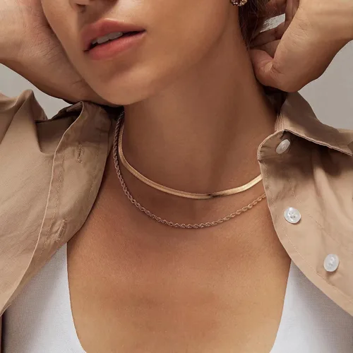 Miniatura 4 de Collares con iniciales en capas para mujer, collar de cadena con clip chapado oro de 14 quilates para mujer, collar con forma hexagonal