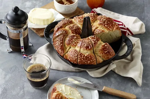 Miniatura 4 de Staub Asador vertical de pollo de hierro fundido de 9.5 pulgadas, negro mate, fabricado en Francia