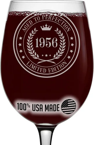 Miniatura 12 de Spotted Dog Company Copa de vino grabada vintage de 16 onzas con tallo de 16 onzas, regalos de feliz cumpleaños 70 para mujeres y hombres, saludos a