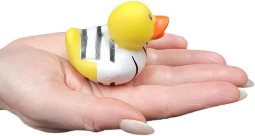 Miniatura 4 de Patos de goma con temática deportiva (2 pulgadas) (paquete de 12) lindos juguetes de piscina para bañera o bañera (fútbol)