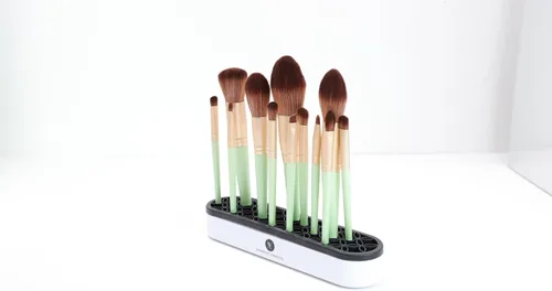 Miniatura 4 de Narrative Cosmetics Portaescobillas de silicona vertical con esquinas redondas - Negro