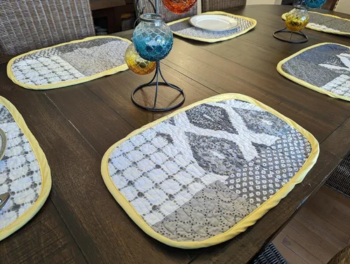Miniatura 7 de Handcrafted in the USA, Set of 6 Patchwork Quilted Placemats: 100% Cotton Embodying Farmhouse Elegance in Artisan's Harmony of Grey Shades and Yellow