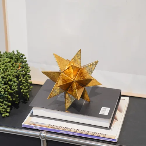 Miniatura 2 de Braxio Decoración de interiores de estilo moderno, estrellas de resina dorada multiángulo, escultura geométrica abstracta para sala de estar