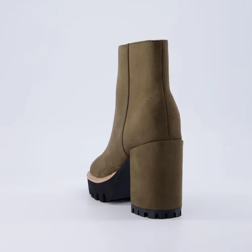 Miniatura 5 de CUSHIONAIRE Bota de tacón Ringo para mujer + espuma viscoelástica, anchos disponibles
