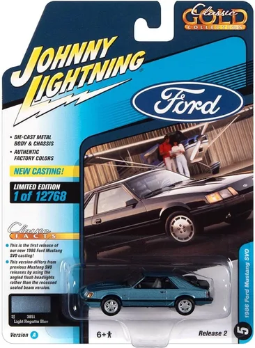 Miniatura 2 de 1986 Ford Mustang SVO Light Regatta Blue Metallic con rayas negras Serie Classic Gold Collection Series Edición limitada a 12768 piezas en todo