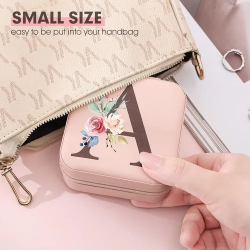 Miniatura 3 de Pequeño organizador de joyas de viaje, un mini joyero con inicial, estuche esencial de viaje para mujeres y niñas, joyero azul personalizado