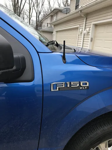 Miniatura 5 de AntennaMastsRus - Fabricado en Estados Unidos - Antena de aluminio negro de 4 pulgadas es compatible con Jeep Grand Cherokee (2005-2010)