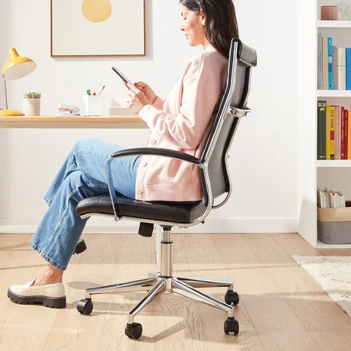 Miniatura 2 de Amazon Basics Silla de escritorio giratoria con respaldo alto, tapicería ergonómica de piel sintética acanalada, soporte lumbar, estilo moderno