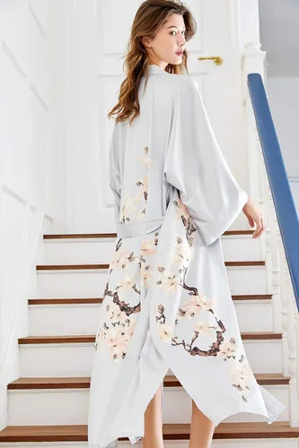 Miniatura 6 de BABEYOND Kimono bata larga de satén floral para dormir, bata de baño para soltera.