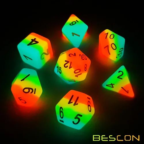 Miniatura 5 de Bescon Fantasía Arco Iris Brillante Dados Poliédricos 7pcs Set Caramelo de Medianoche, Juego de dados RPG Luminoso Resplandor en la oscuridad