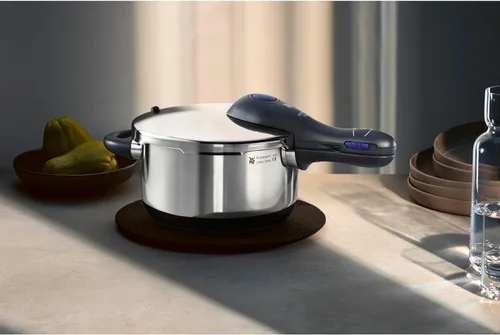 Miniatura 2 de WMF Perfect Plus - Cromargan de acero inoxidable para inducción de 8.7 in de diámetro de 6 litros y medio con protección contra la llama