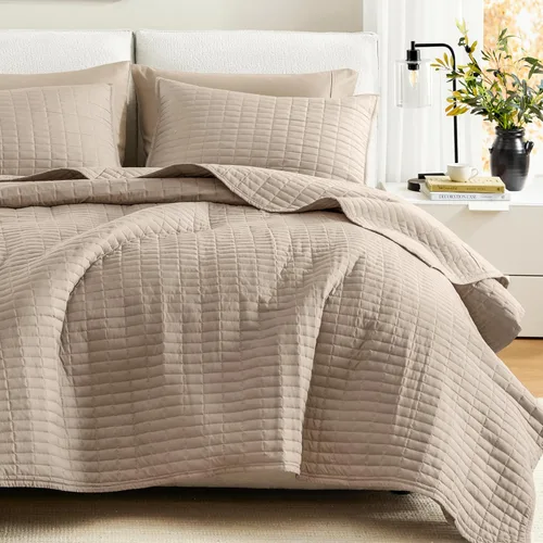 Miniatura 37 de Comfort Spaces Juego de edredón de tamaño King extragrande de color blanco de 120 x 118 pulgadas, colcha acolchada de microfibra ligera de verano