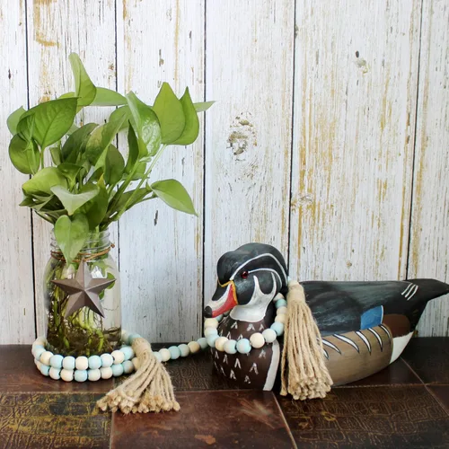 Miniatura 5 de CVHOMEDECO. Guirnalda de cuentas de madera con borlas, estilo rústico de granja, cuentas de oración para colgar en la pared, acento para decoración