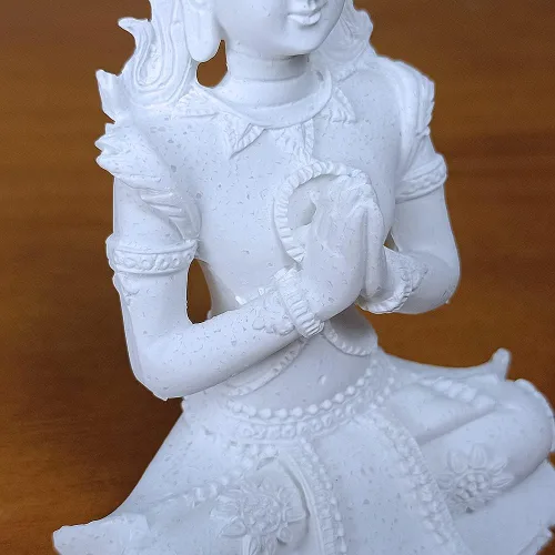 Miniatura 3 de Estatua armoniosa de meditación de yoga de Buda blanca, escultura coleccionable de piedra arenisca artesanal, decoración de escultura de Feng Shui