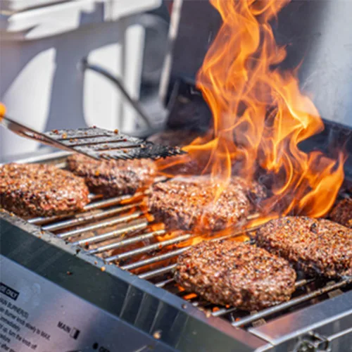 Miniatura 2 de Monument Grills Parrilla de mesa para gas propano portátil para cocinar al aire libre con cubierta para barbacoa (2 artículos)