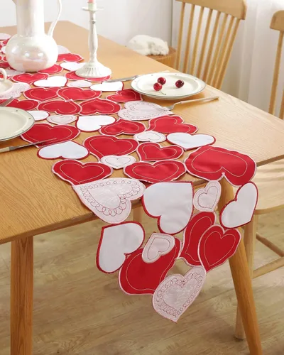 Miniatura 38 de Camino de mesa para el día de San Valentín, decoración del día de San Valentín, 70 pulgadas de largo, bordado rojo y rosa, camino de mesa de corazón