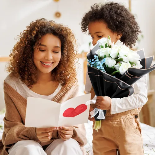 Miniatura 6 de Fainne 40 piezas de papel de regalo de ramo de flores para el día de la madre, papel de regalo floral impermeable con borde dorado, ramo floral