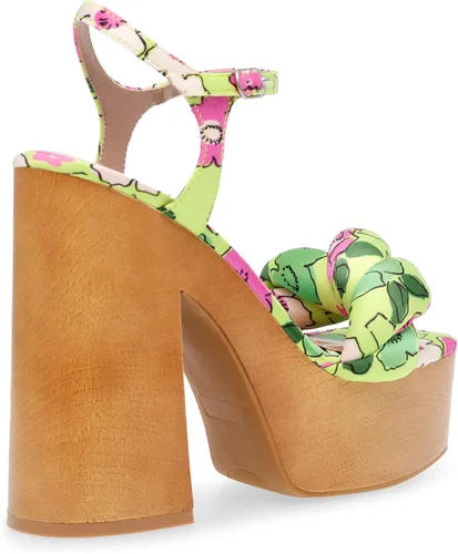 Miniatura 4 de Betsey Johnson Mandee - Sandalia de tacón para mujer