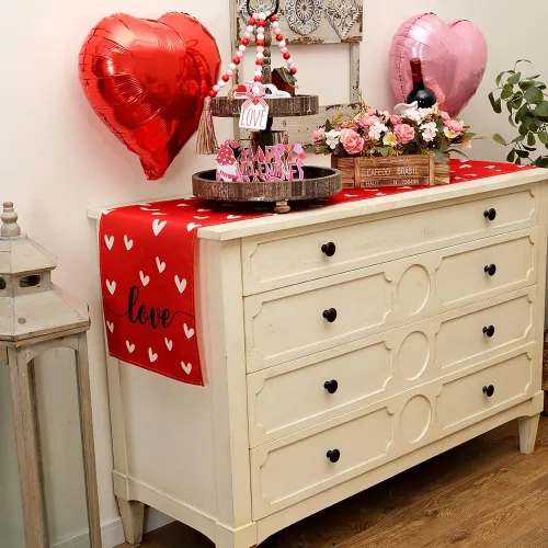 Miniatura 3 de ARKENY Camino de mesa para el día de San Valentín de 36 x 13 pulgadas, decoración de mesa roja con corazón de amor, arpillera para interiores