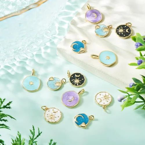 Miniatura 5 de Cheriswelry 12 dijes celestiales chapados en oro de 18 quilates con diseño de estrella, sol, luna, planos, redondos, esmaltados, colgantes, adornos