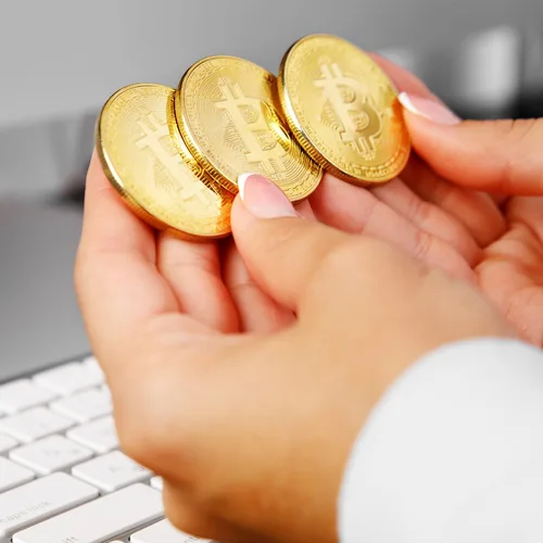 Miniatura 7 de 1 moneda conmemorativa Bitcoin chapada en oro de 24 quilates, criptomoneda BTC de 0.118 in coleccionable con funda protectora, criptomoneda