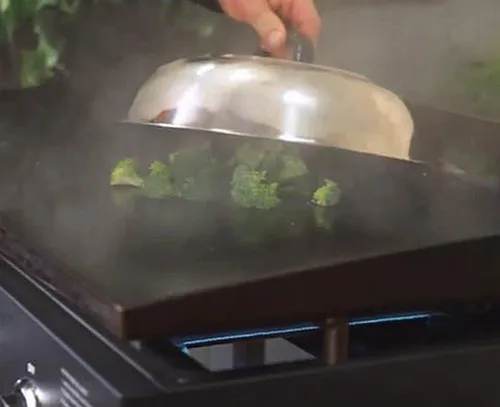 Miniatura 6 de ZBXFCSH Accesorios para plancha de 12 pulgadas redondas de acero inoxidable - Cúpula para derretir queso y tapa para cocinar al vapor, mejores tapas