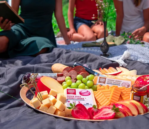 Miniatura 4 de Farmers Market Alpine Baby - Juego de regalo de queso suizo para bebé, paquete de 3 bloques de queso Wisconsin, sin gluten, apto para dieta