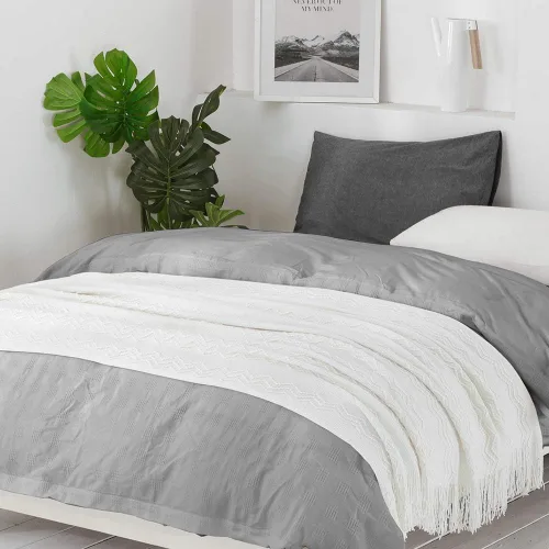 Miniatura 4 de BOURINA Manta Decorativa Tejida Color Blanco Hueso 60x80 Pulgadas con Textura Sólida Suave para Sofá y Sillón Blanco roto