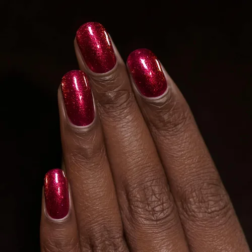 Miniatura 4 de ILNP Ruby - Esmalte de uñas rojo brillante con brillo vibrante