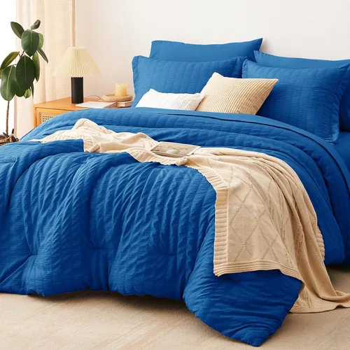 Miniatura 27 de CozyLux Juego de ropa de cama con edredón tamaño King Beige Seersucker de 7 piezas, juego de cama en una bolsa, con edredón, sábanas, fundas