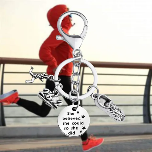Miniatura 6 de FUSTMW Llavero de corredor de regalo de maratón, joyería de maratón, regalos para correr