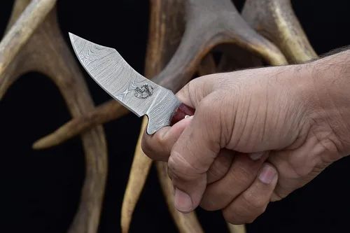 Miniatura 9 de Knives Ranch Cuchillo utilitario EDC hecho a mano, espiga completa, acero de damasco, mango de micarta de arpillera, funda de vaquero resistente