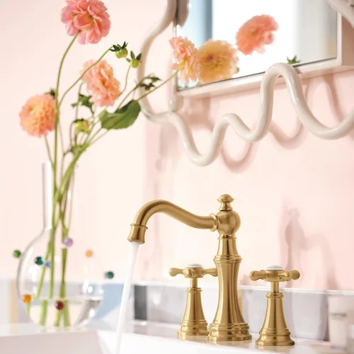 Miniatura 2 de Moen Weymouth Grifo de baño de dos manijas de oro cepillado de amplio alcance con mango cruzado, requiere válvula, TS42114BG