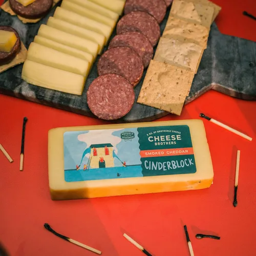 Miniatura 3 de Cheese Bros. Queso cheddar Hecho en Wisconsin (Cheddar ahumado, 12 unidades)