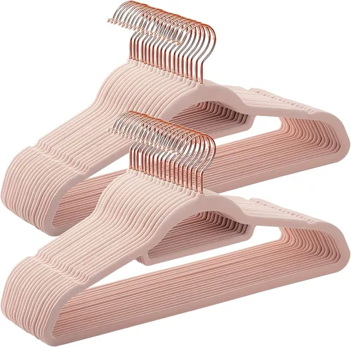 Perchas de terciopelo, perchas antideslizantes para ropa, diseño fino rosa, gancho cromado giratorio de 360°, hombros con muescas, 17.5 pulgadas,