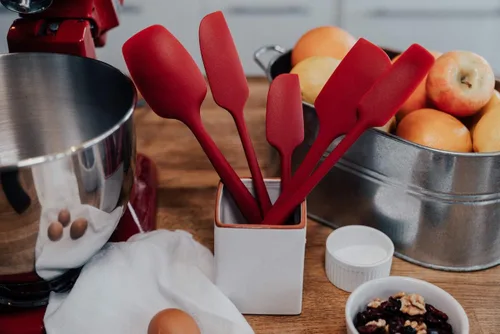 Miniatura 4 de KITCHENLOVE Juego de 5 espátulas de silicona resistentes al calor de alta calidad de 600 °F para hornear, cocinar, mezclar, antiadherentes con Rojo