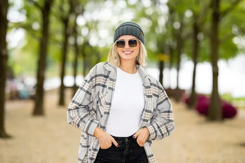 Miniatura 6 de Funky Junque Gorro holgado de punto trenzado de gran tamaño, grueso, suave, de gran
