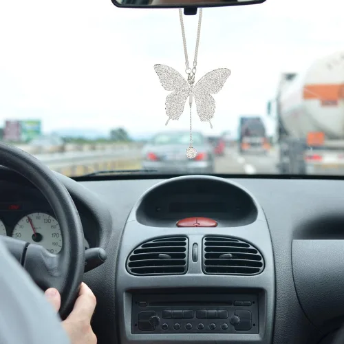 Miniatura 6 de MiOYOOW Adorno colgante de mariposa para automóvil, accesorio de espejo retrovisor con diamantes de imitación, ajuste universal, adorno colgante