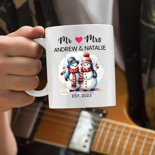Miniatura 4 de Regalo personalizado de amor – Bonita taza de cerámica de muñeco de nieve para pareja – Taza de porcelana personalizada con nombres y año – Taza