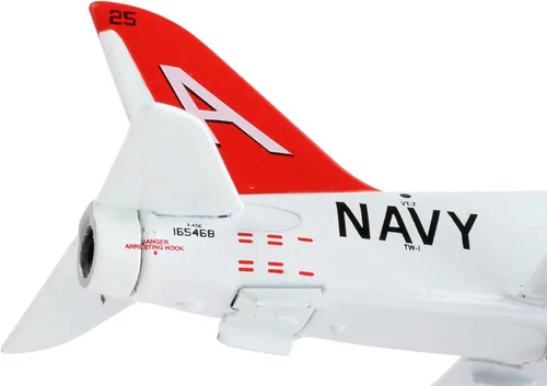Miniatura 9 de Daron PS5602 USAF F-35 Versión A F-35 Lightning II USAF 1/144 Modelo fundido a presión con soporte