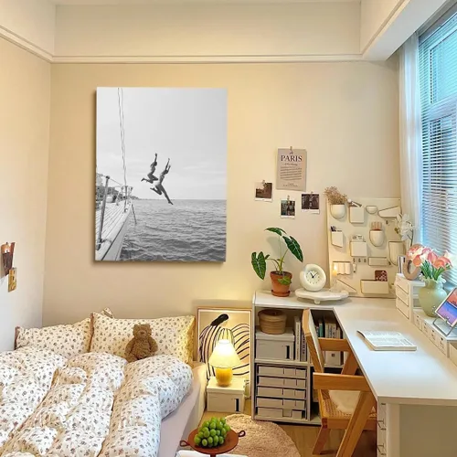 Miniatura 5 de Póster vintage de los años 80, póster en blanco y negro, arte para la pared de las mujeres saltando al agua, arte de playa, arte de verano, barco