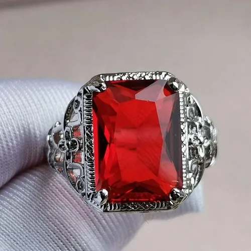Miniatura 5 de Anillo de compromiso de rubí vintage de simulación rojo de plata tailandesa de gran quilate con patrón de flor simple cuadrado anillo de compromiso