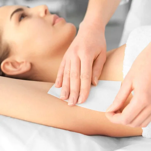 Miniatura 5 de ForPro Rollo de depilación no tejido para la eliminación de vello facial y corporal, resistente a roturas, sin pelusa, 3 pulgadas x 100 yardas