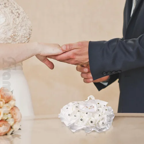 Miniatura 3 de Framendino, Forma de corazón blanco anillo de boda almohada elegante decoración cojín portador caja con lazo de cinta