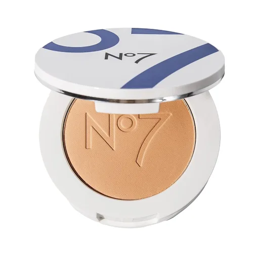 Miniatura 10 de No7 Lift & Luminate - Polvo de triple acción – Polvo de ajuste de maquillaje prensado ligero para cara – Polvo de ajuste compacto que reduce