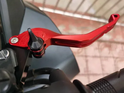 KAnduo M - Palanca de embrague de freno corta ajustable para Yamaha MT-07 MT-09 FZ07/09 FJ09 XSR700/900 FZ6 FZ1 FAZER FZ8 XJ6 Y (Color negro)