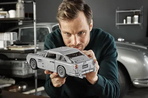 Miniatura 2 de LEGO Creator Expert James Bond Aston Martin DB5 10262 - Kit de construcción (1295 piezas)
