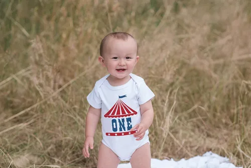 Miniatura 4 de 7 ate 9 Apparel Circo de cumpleaños para niño de una sola pieza